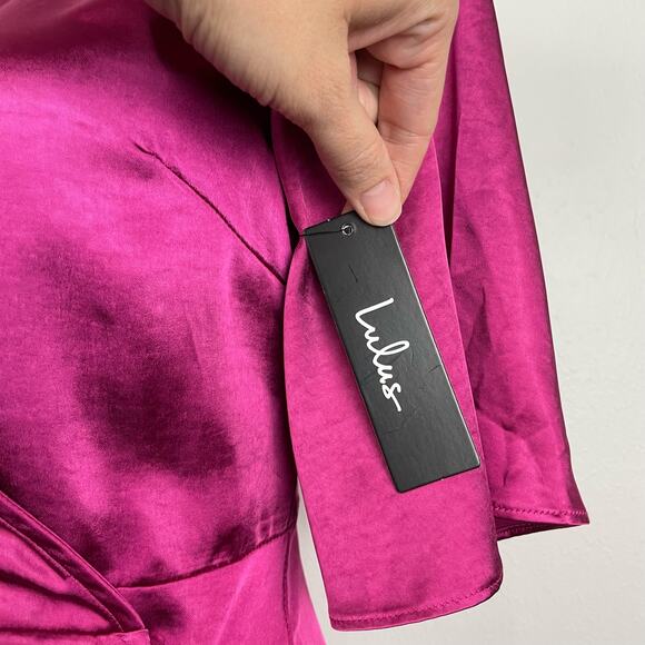 Lulu’s | NWT Magenta Ready for Romance Mini Satin Wrap Dress *RE-ATTACH BUTTONS* - Picture 9 of 12